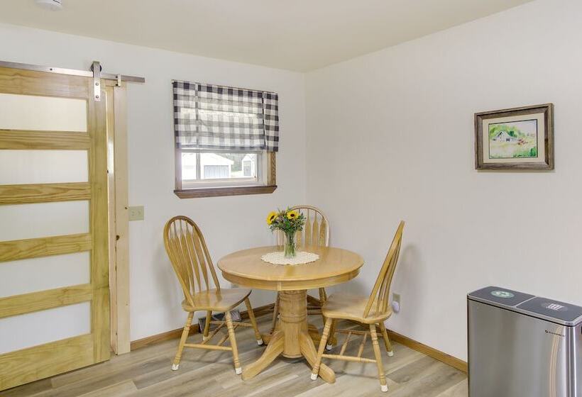 Pet Friendly Montello Home W/ Fire Pit!