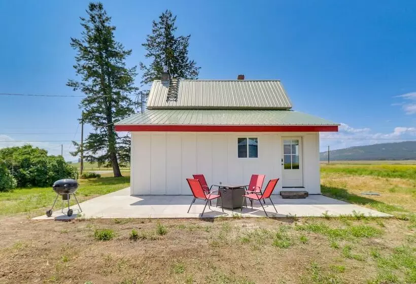 Remodeled Kalispell Farmhouse W/ Mountain Views