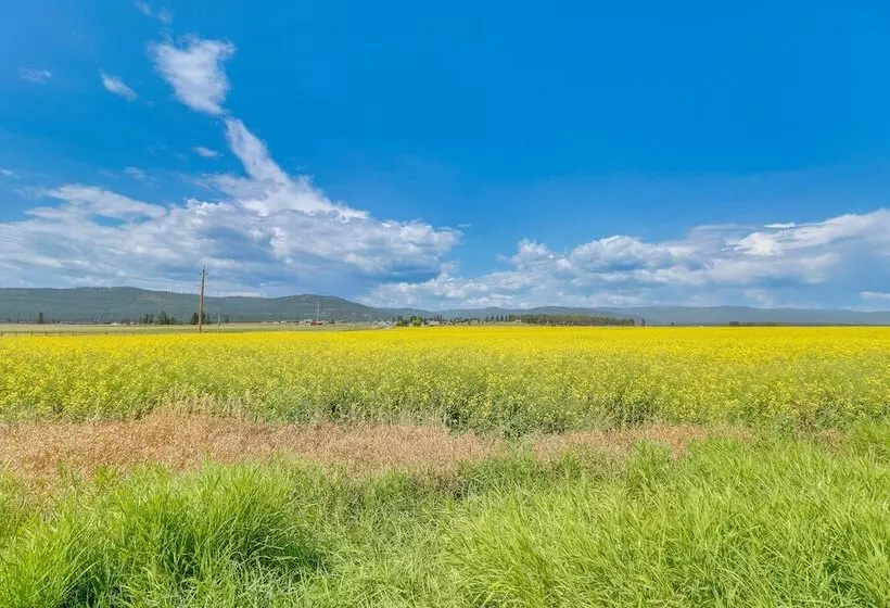 Remodeled Kalispell Farmhouse W/ Mountain Views