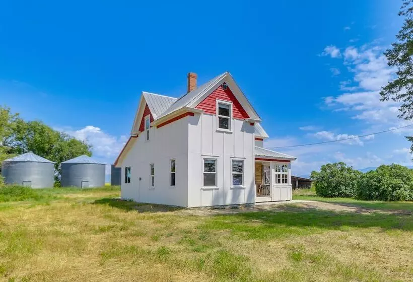 Remodeled Kalispell Farmhouse W/ Mountain Views