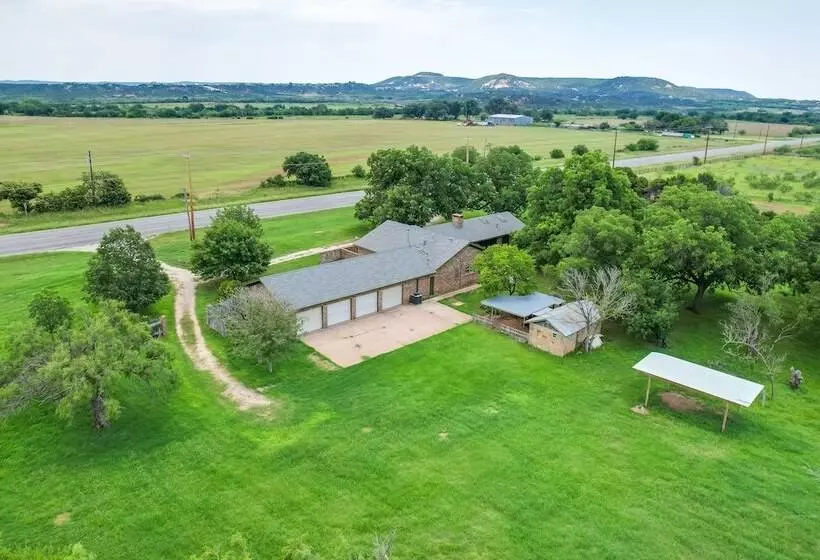 Serene Buffalo Gap Oasis On 4 Secluded Acres!