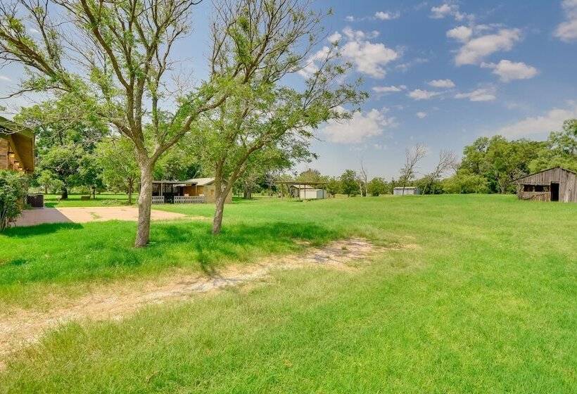 Serene Buffalo Gap Oasis On 4 Secluded Acres!