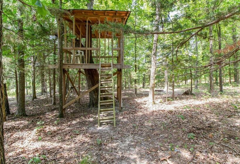 Serene Yellville Retreat W/ Hot Tub On 85 Acres