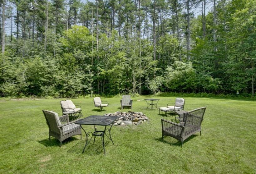 Spacious Cabin W/ Private Dock On Thompson Lake