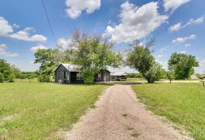 Starlite Ranch  2 Acres W/ Views ~ 18 Mi To Waco