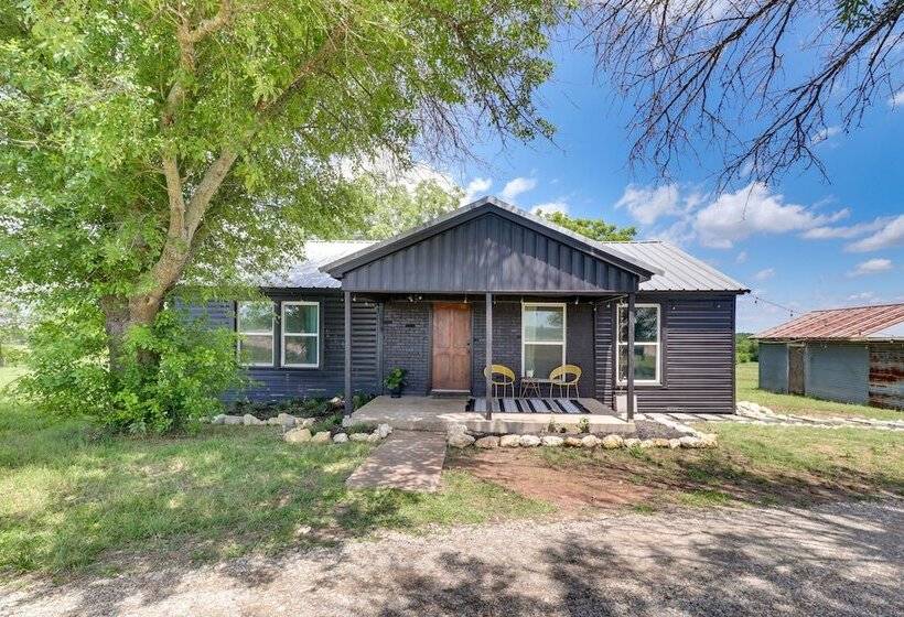 Starlite Ranch  2 Acres W/ Views ~ 18 Mi To Waco