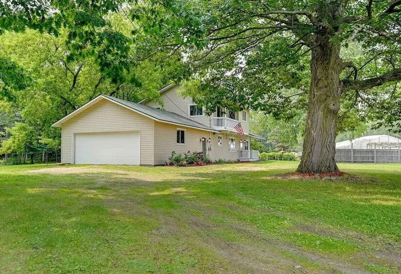 Stunning Au Gres Retreat W/ Grill < 1 Mi To Marina