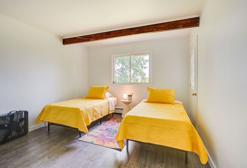 Stunning Au Gres Retreat W/ Grill < 1 Mi To Marina