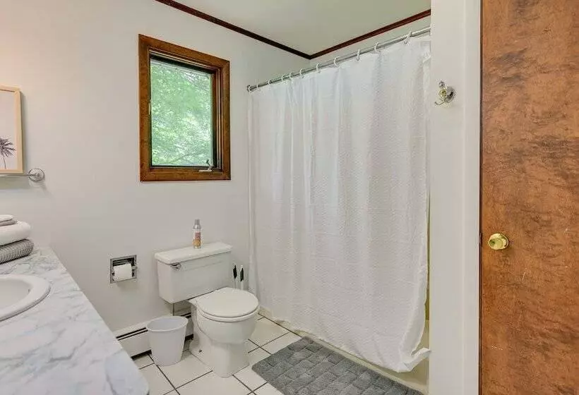 Stunning Au Gres Retreat W/ Grill < 1 Mi To Marina