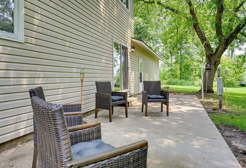 Stunning Au Gres Retreat W/ Grill < 1 Mi To Marina