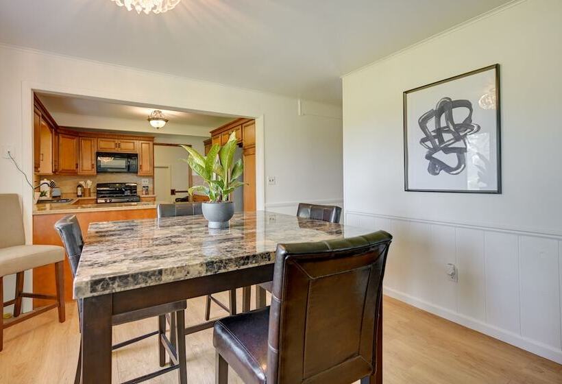 Stunning Au Gres Retreat W/ Grill < 1 Mi To Marina