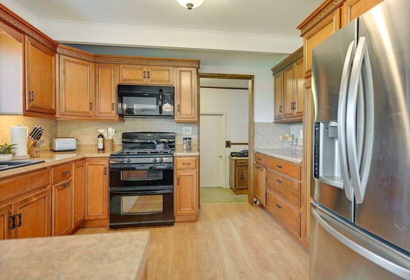 Stunning Au Gres Retreat W/ Grill < 1 Mi To Marina