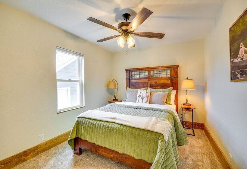 Thermopolis Vacation Rental: Walk To Bighorn River