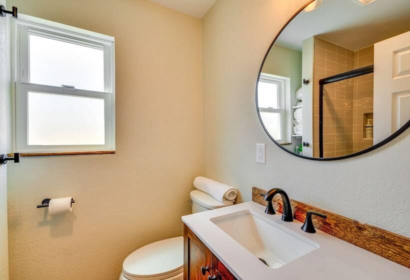 Thermopolis Vacation Rental: Walk To Bighorn River