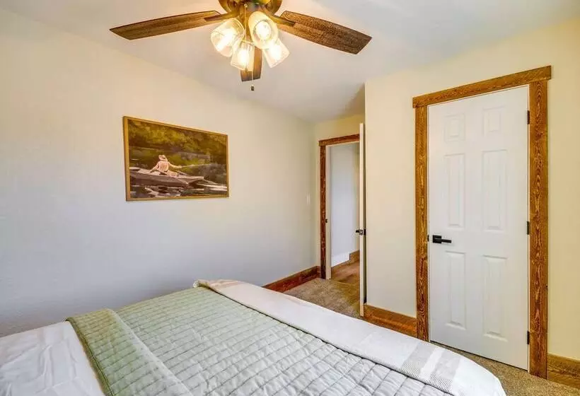 Thermopolis Vacation Rental: Walk To Bighorn River