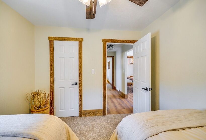 Thermopolis Vacation Rental: Walk To Bighorn River