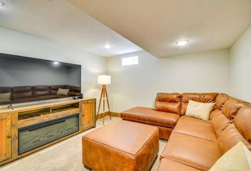 Thermopolis Vacation Rental: Walk To Bighorn River