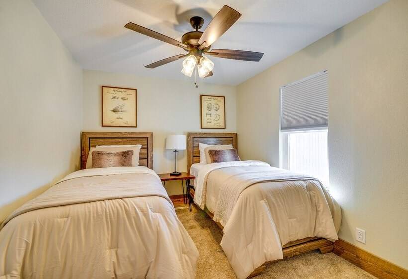 Thermopolis Vacation Rental: Walk To Bighorn River