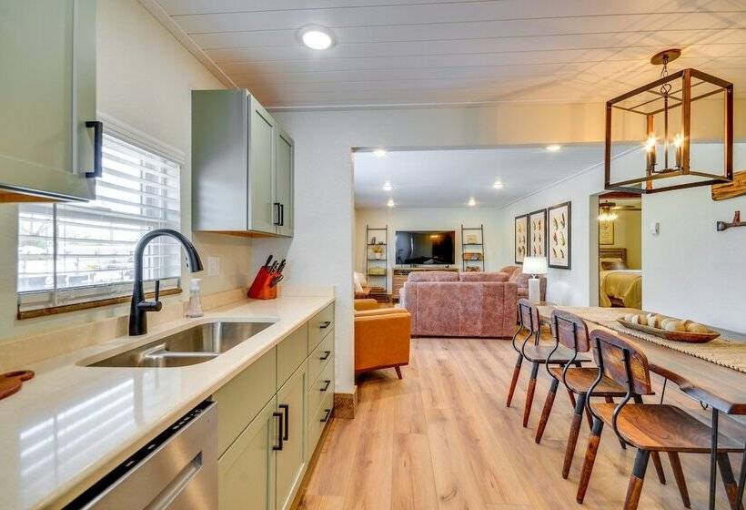 Thermopolis Vacation Rental: Walk To Bighorn River