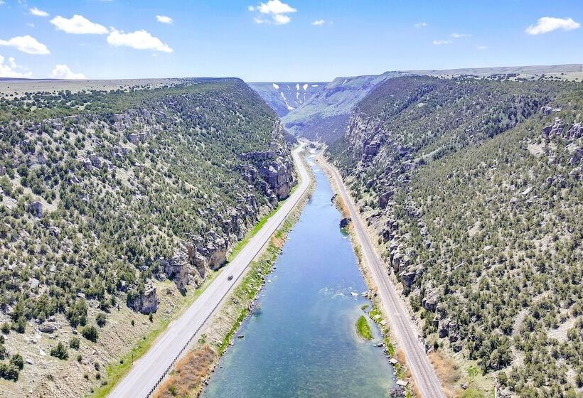 Thermopolis Vacation Rental: Walk To Bighorn River