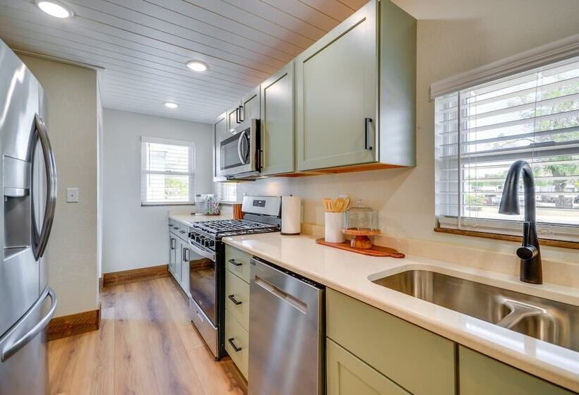 Thermopolis Vacation Rental: Walk To Bighorn River