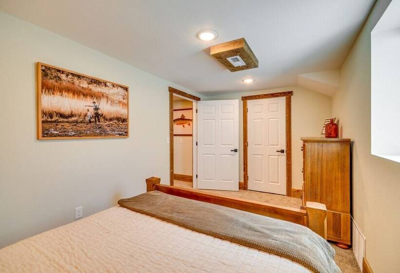 Thermopolis Vacation Rental: Walk To Bighorn River