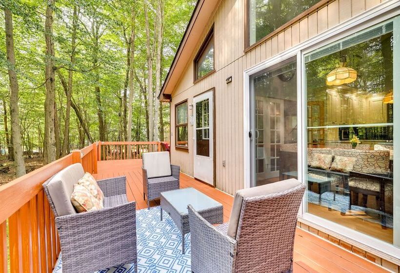Tobyhanna Retreat W/ Deck, Pool + Lake Access!