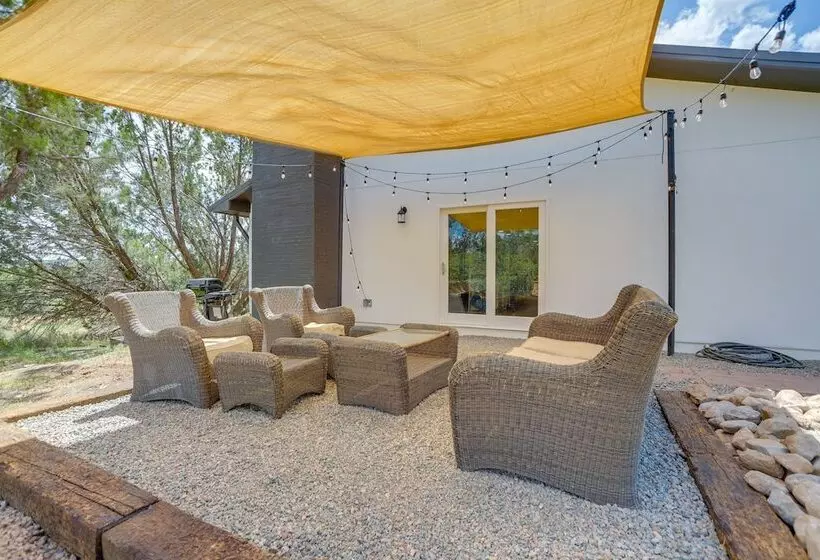 Tranquil Edgewood Retreat With Patio & Grill!