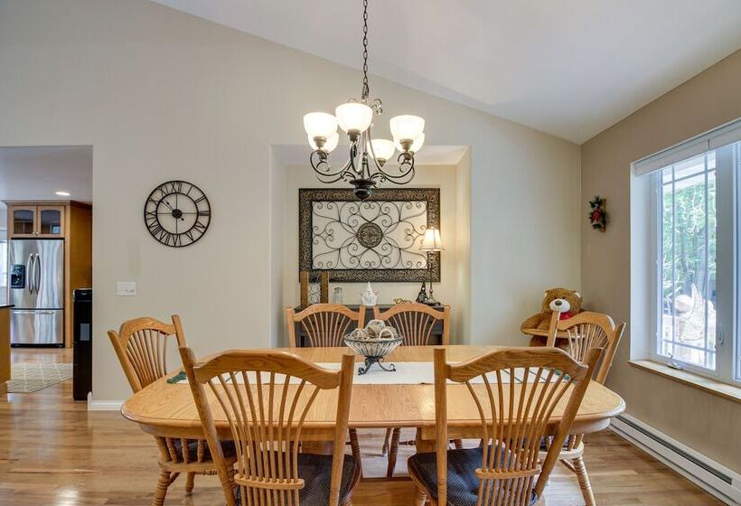 White Swan Lake Home Near Hiking & Snowmobiling!