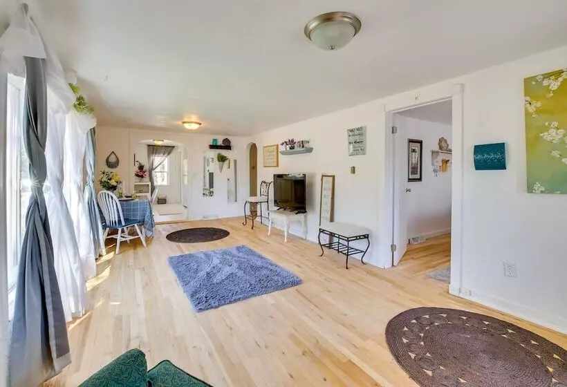 Wyoming Retreat W/ Furnished Porch, Near Fishing!