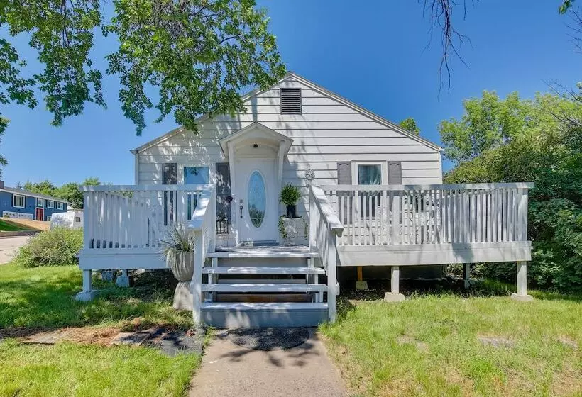Wyoming Retreat W/ Furnished Porch, Near Fishing!