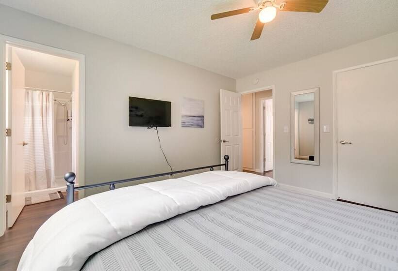 Centrally Located Reno Retreat W/ Patio & Yard