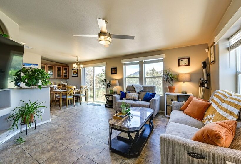 Williams Retreat W/ Patio Oasis & Mountain Views