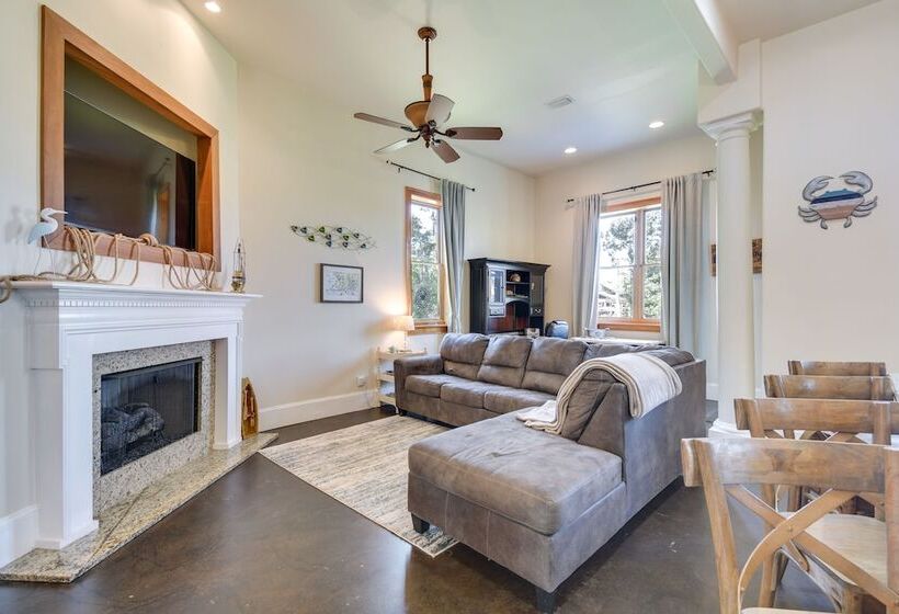 Chic Foley Home W/ Dock & River Access!