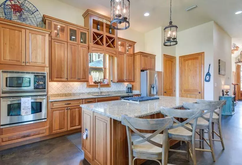 Chic Foley Home W/ Dock & River Access!