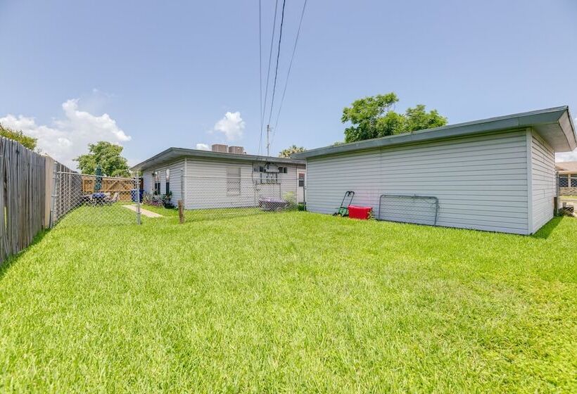 Corpus Christi Home W/ Grill, 3 Blocks To Bay!
