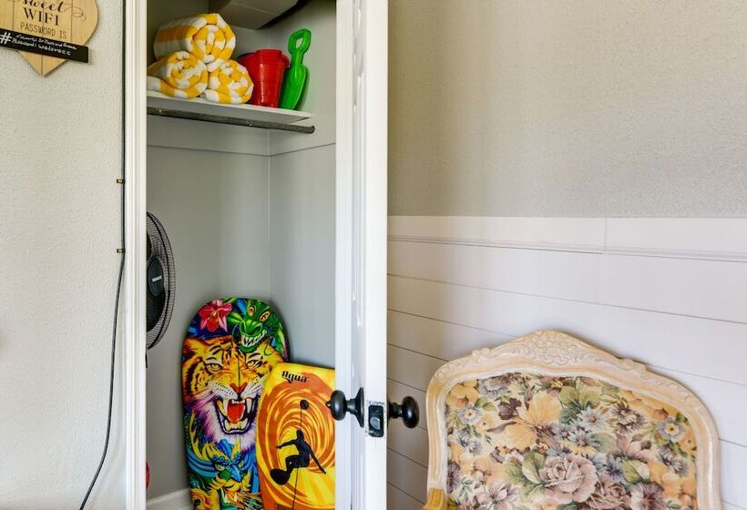 Corpus Christi Home W/ Grill, 3 Blocks To Bay!