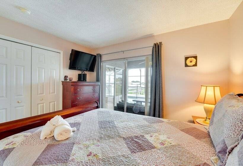 Haines City Golf Getaway: Lanai W/ Private Pool!