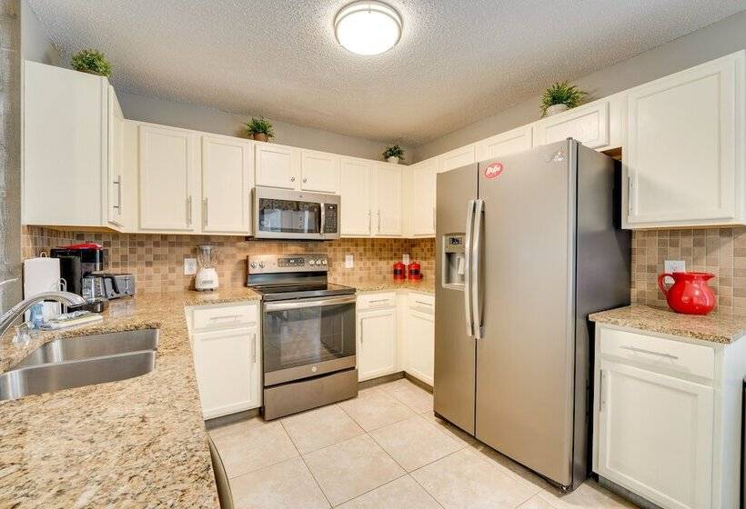 Haines City Golf Getaway: Lanai W/ Private Pool!