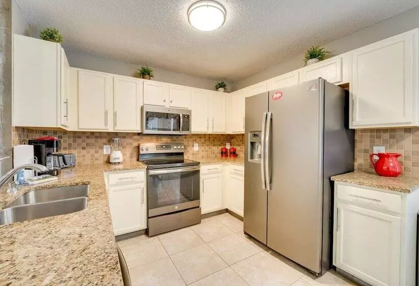 Haines City Golf Getaway: Lanai W/ Private Pool!