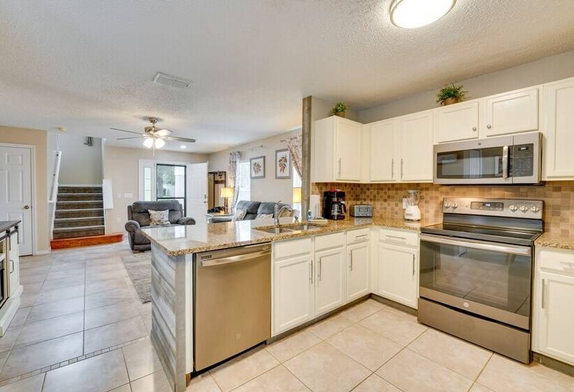 Haines City Golf Getaway: Lanai W/ Private Pool!