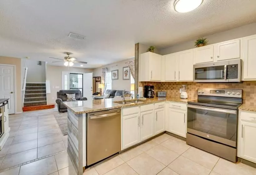 Haines City Golf Getaway: Lanai W/ Private Pool!
