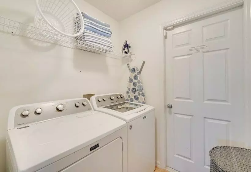 Haines City Golf Getaway: Lanai W/ Private Pool!