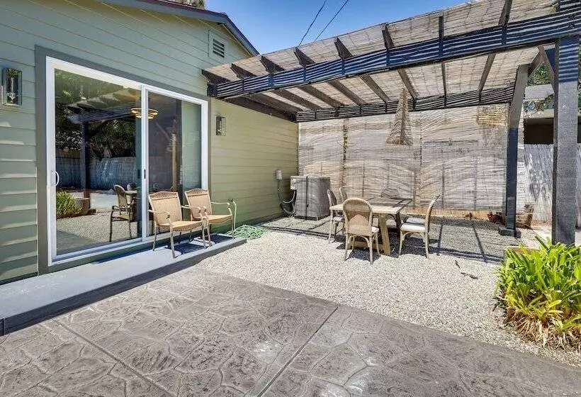Hawthorne Home W/ Covered Patio & Basketball Court
