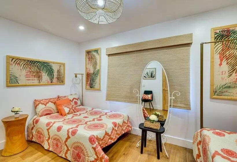 Hawthorne Home W/ Covered Patio & Basketball Court