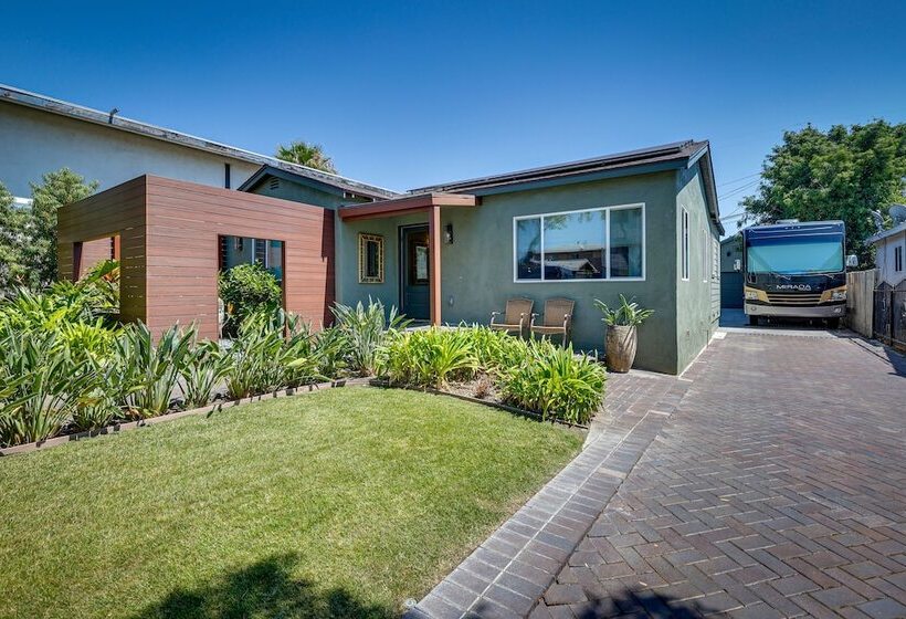 Hawthorne Home W/ Covered Patio & Basketball Court