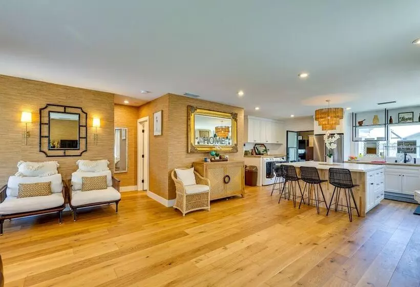 Hawthorne Home W/ Covered Patio & Basketball Court