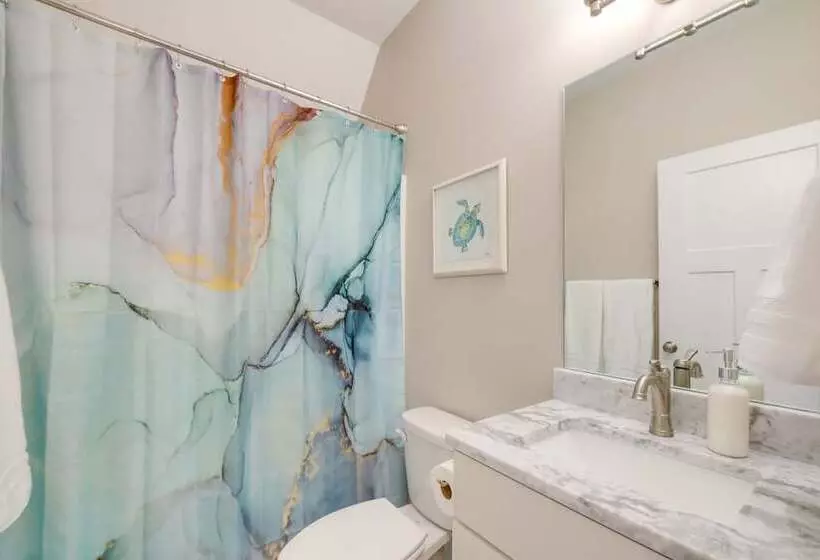 Holland Home W/ Fire Pit: Walk To Lake Michigan!