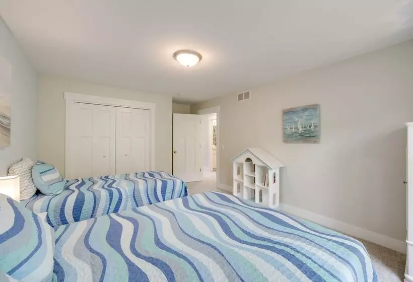 Holland Home W/ Fire Pit: Walk To Lake Michigan!