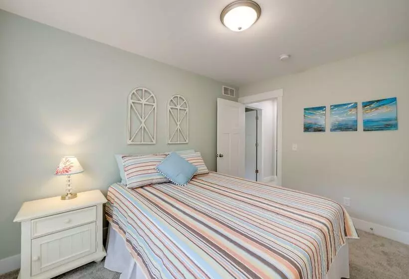 Holland Home W/ Fire Pit: Walk To Lake Michigan!